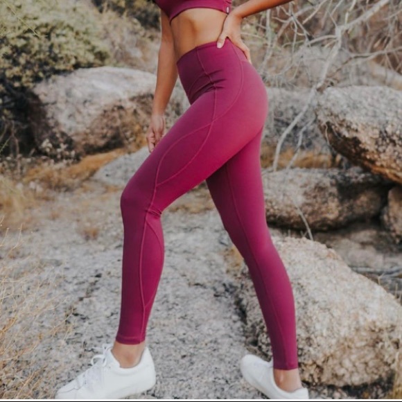 SOLD - Senita Step Up Leggings - Picture 1 of 7